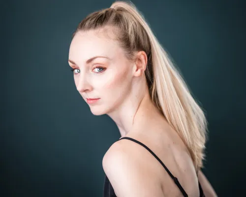 Lindsey Miller