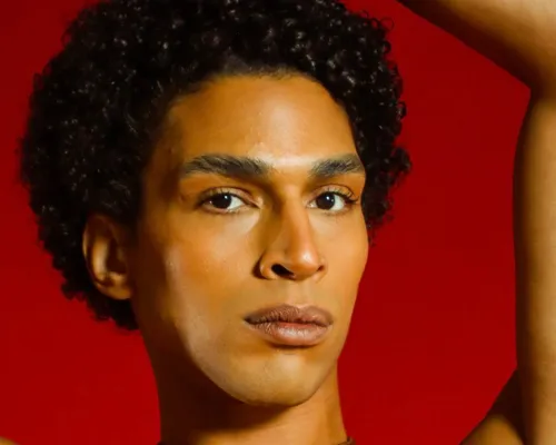  Issa Perez