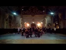 Preview image for the video "Lady Gaga - Applause - Choreographed by Dean Lee".