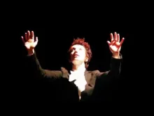 Preview image for the video "Nothing Sticks — chuthis. | choreography by Peter Chu".