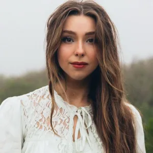 Sophia Lucia Headshot
